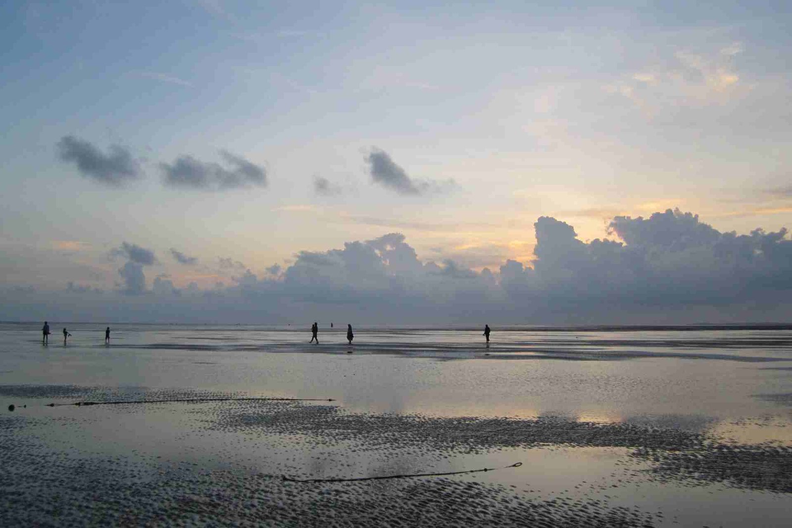bakkhali sea beach with amazing looking cloud in sky