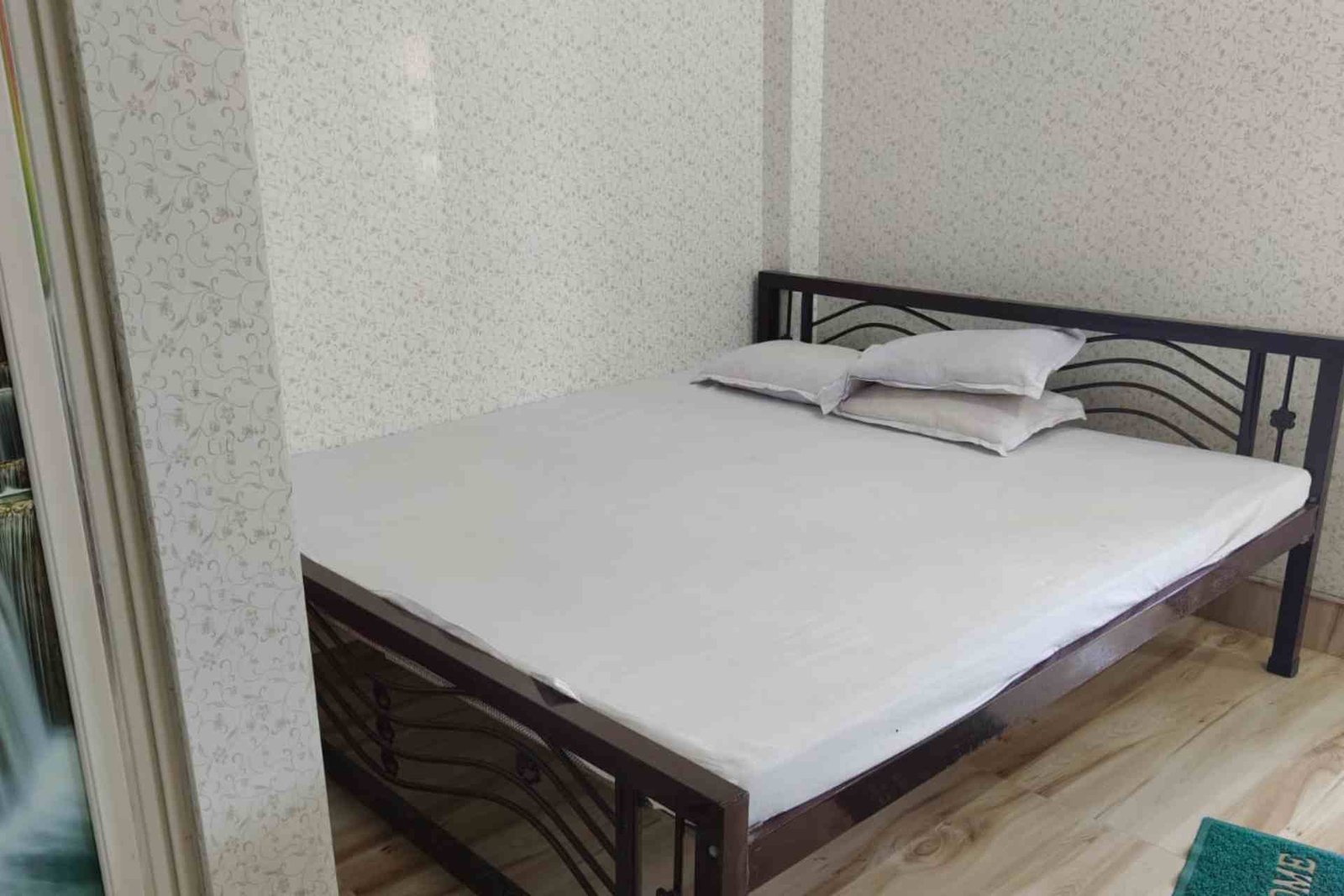 hotel sundaram hotel in bakkhali room inside view with clear bed and floor