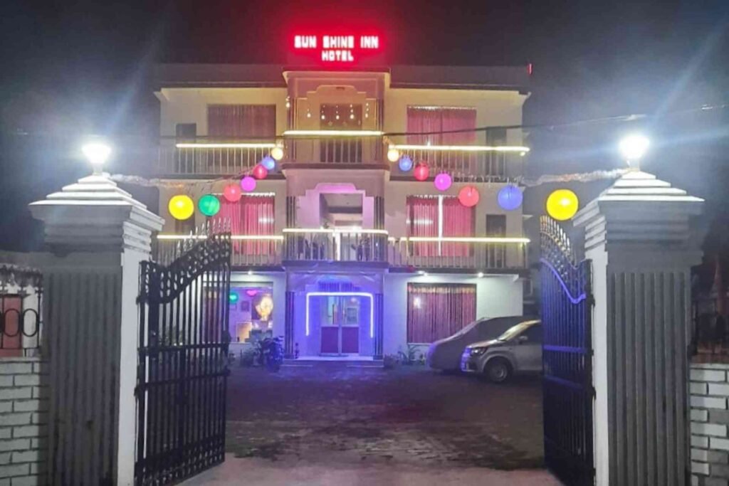 sunshine inn hotel night view