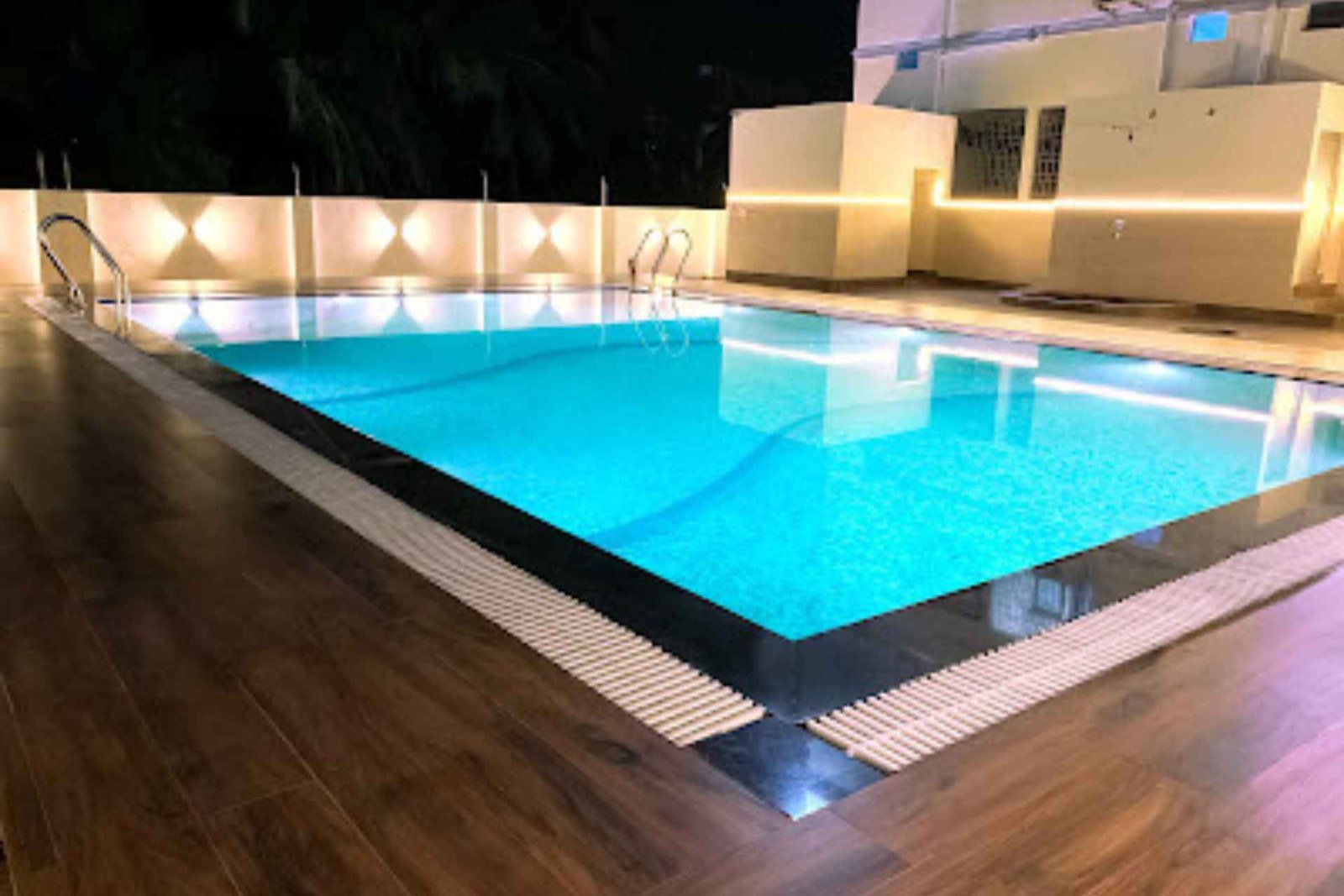 hotel amarabati bakkhali​ swimming